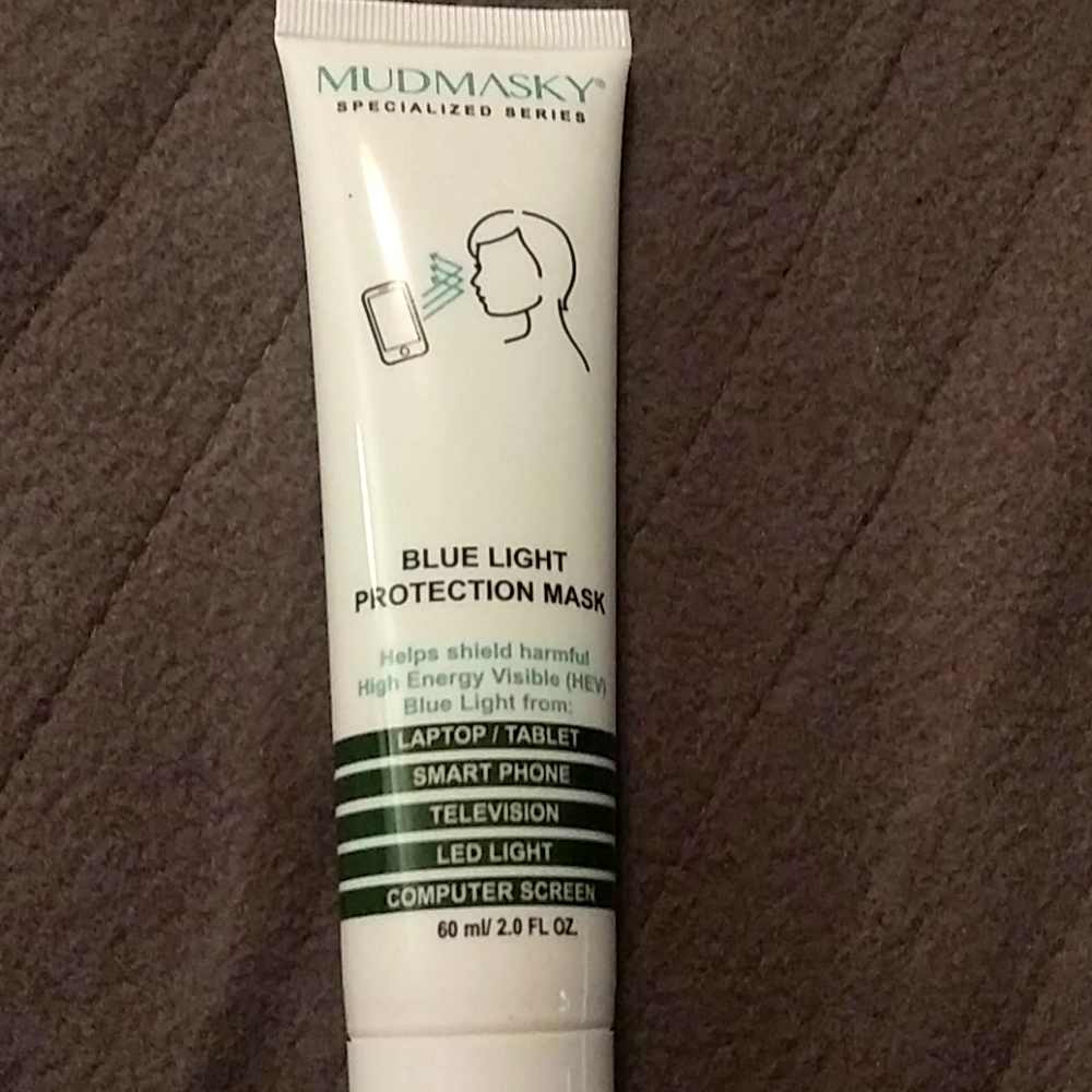MudMasky blue light protection mask